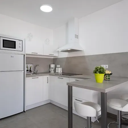 Amarre Views Apartment *